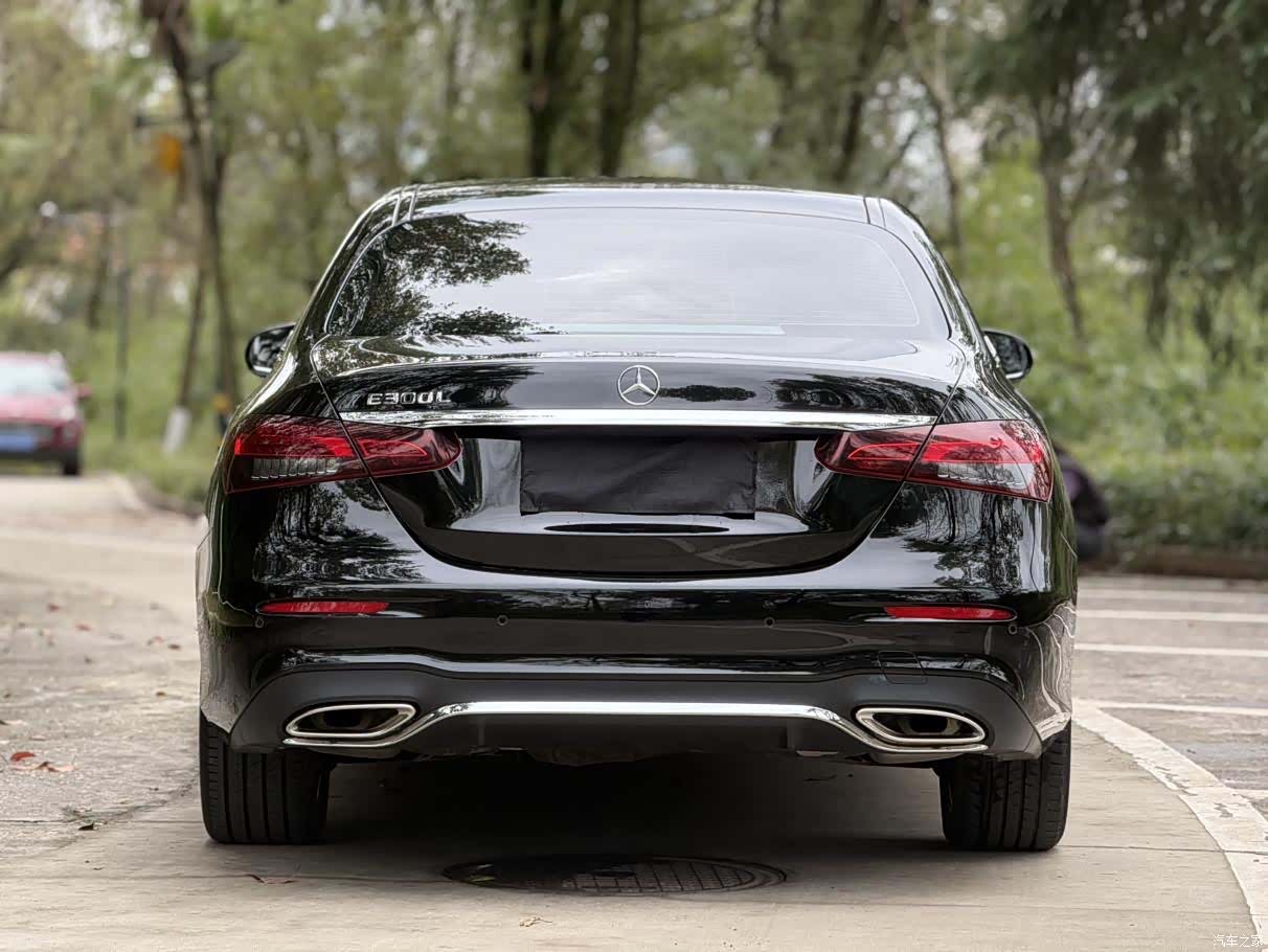 Mercedes-Benz E-Class, 2022 12