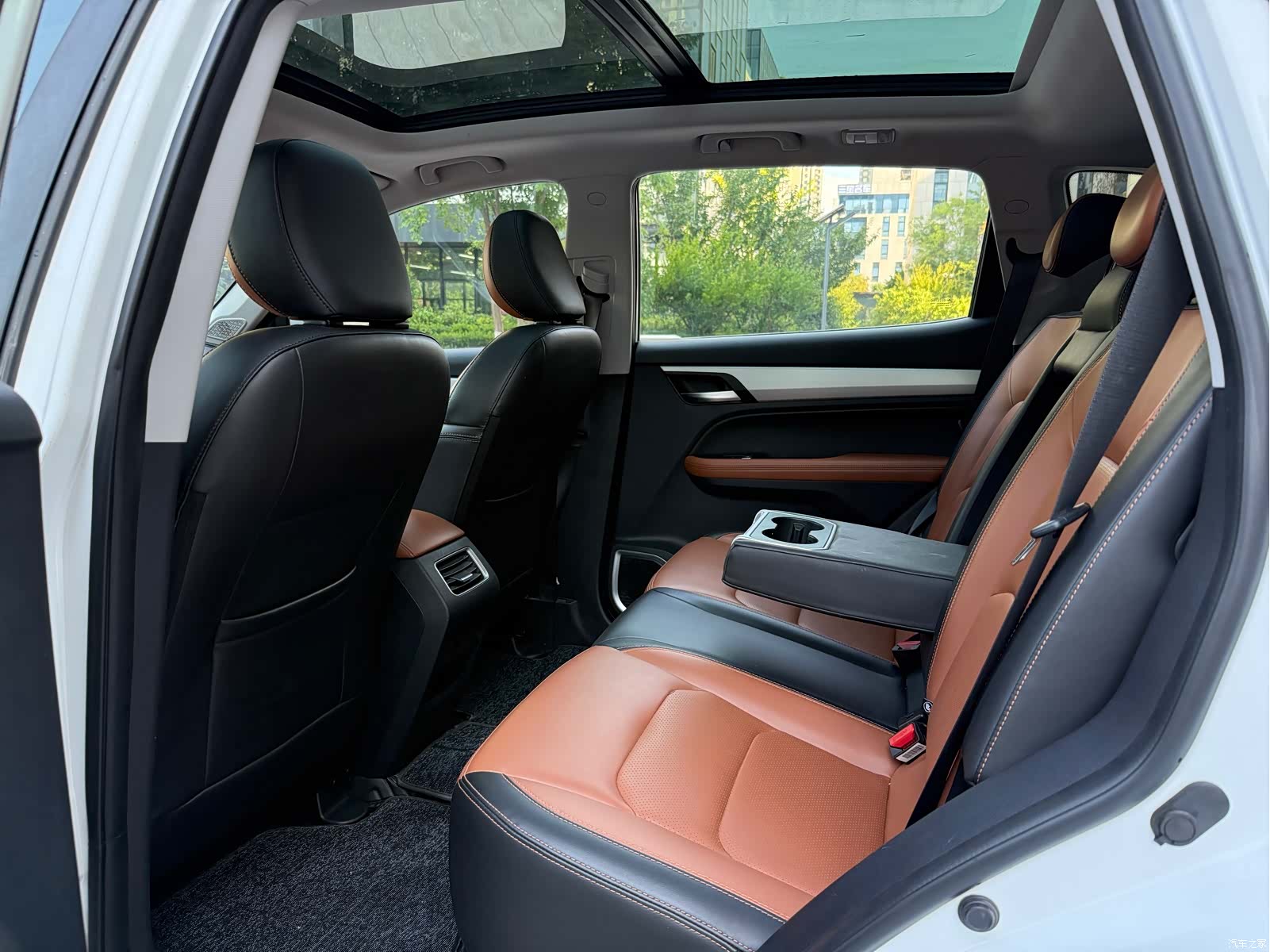 Geely X6, 2019 7