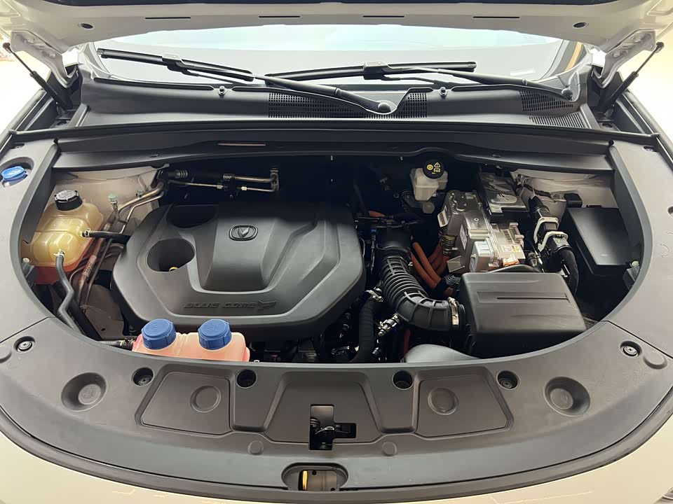 Changan UNI-K Smart iDD