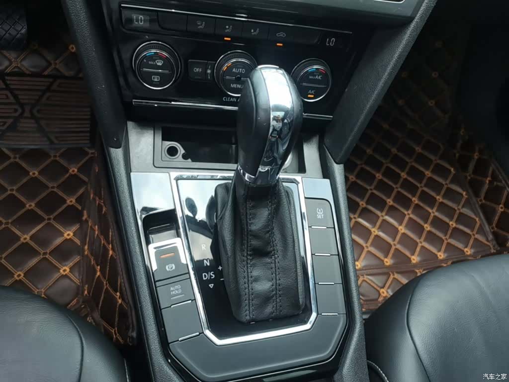 Volkswagen Lamando, 2016 14