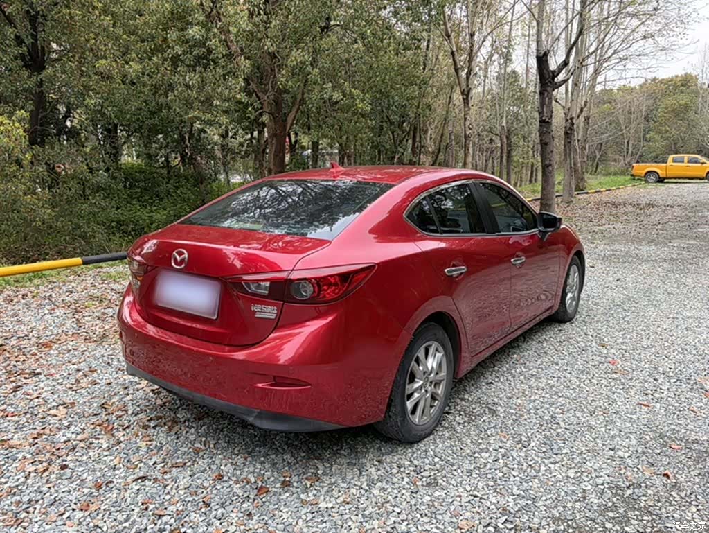 Mazda Mazda3, 2015 20