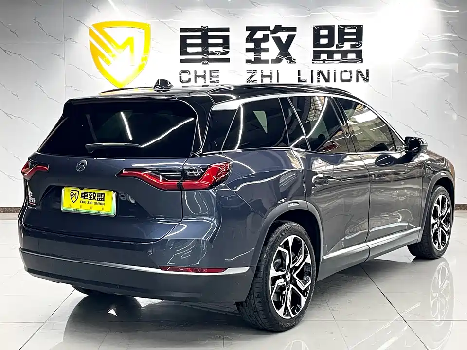 NIO ES8