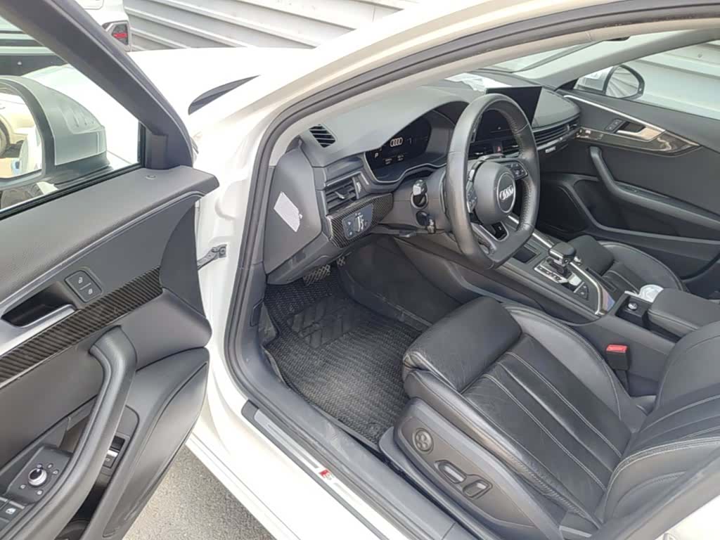 Audi A4L, 2021 23