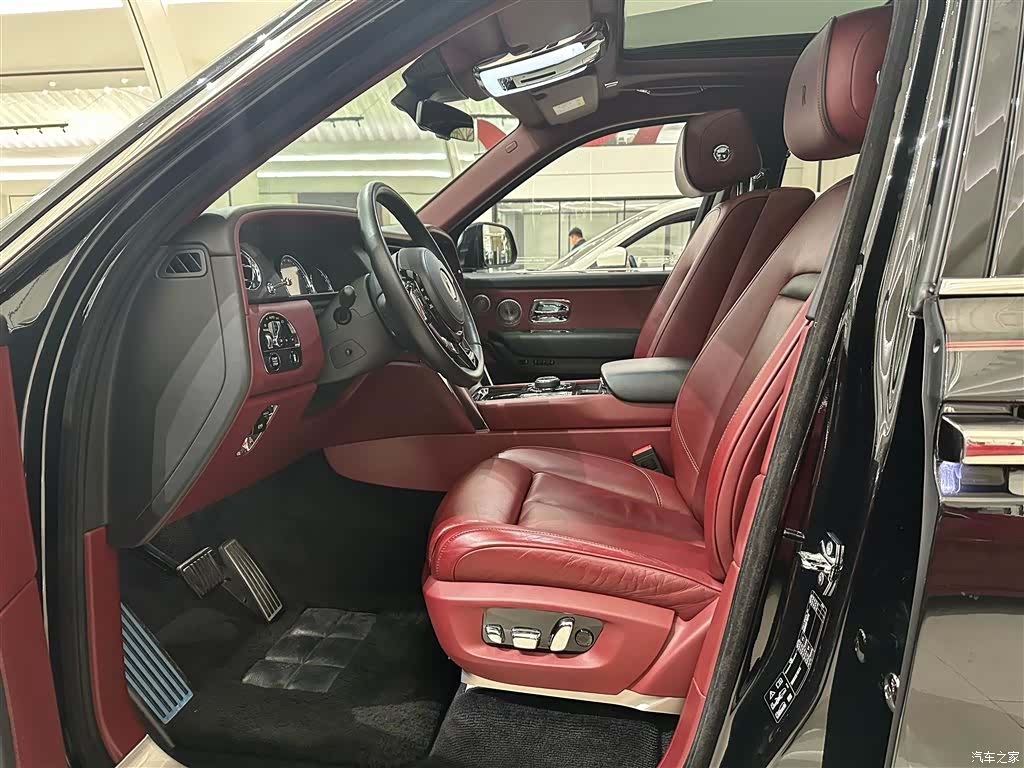 Rolls-Royce Cullinan, 2020 16