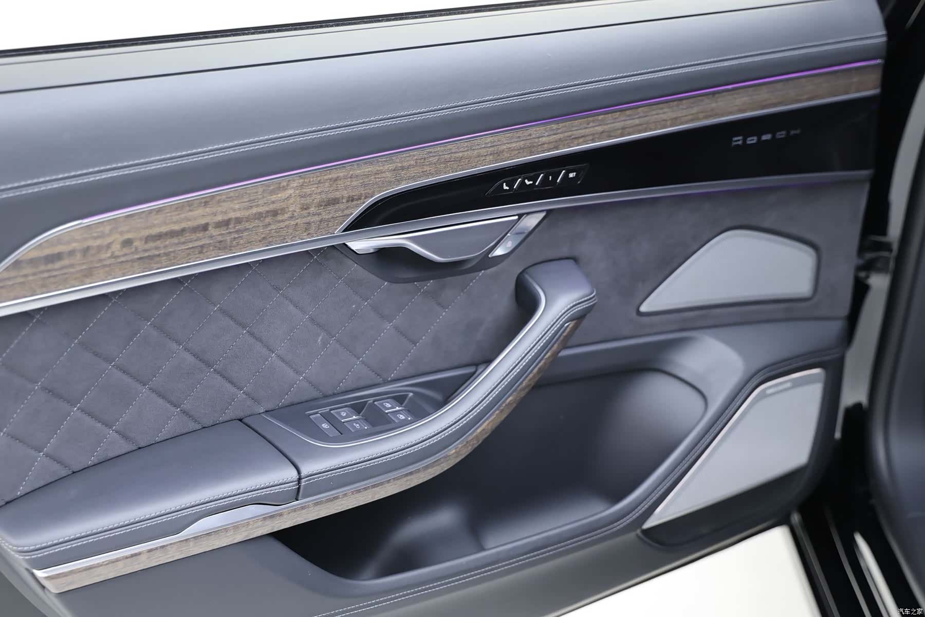 Audi A8L, 2022 23