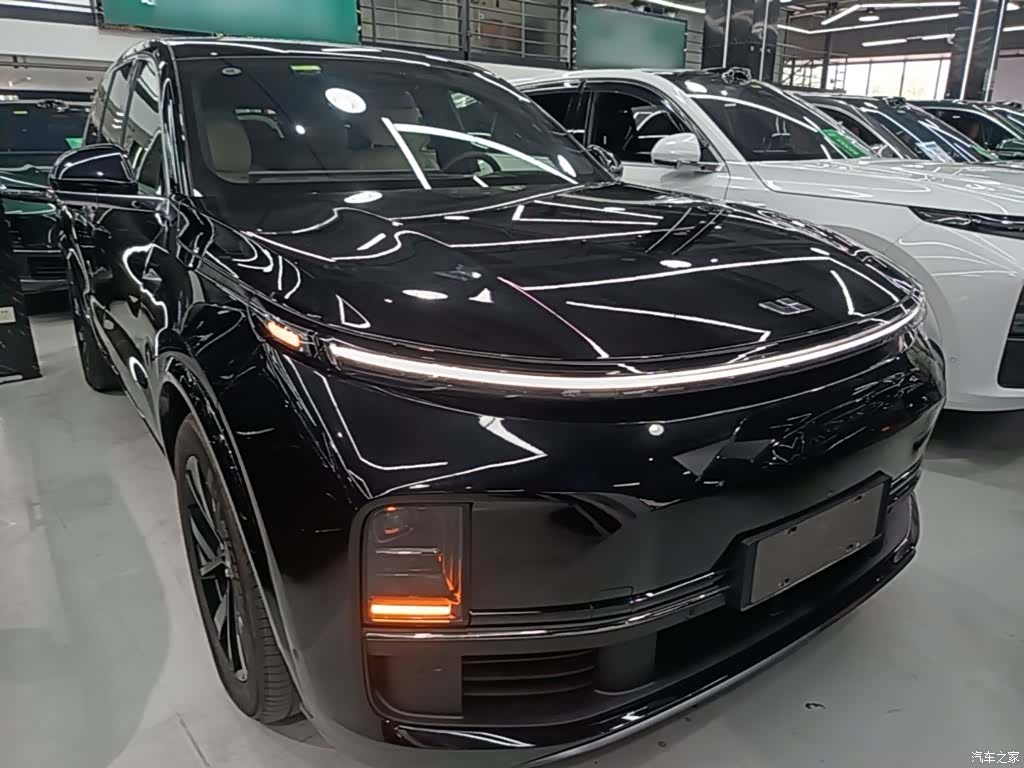 Li Auto L8, 2023 4