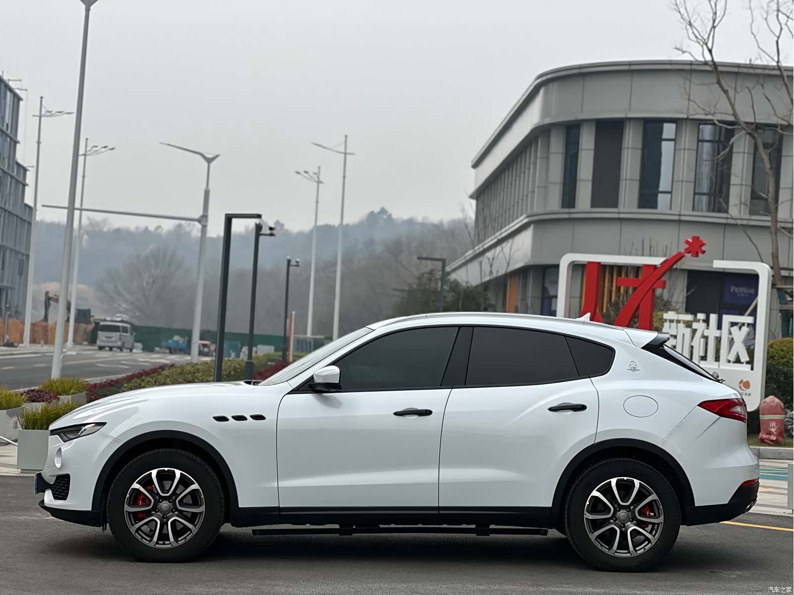Maserati Levante, 2017 6