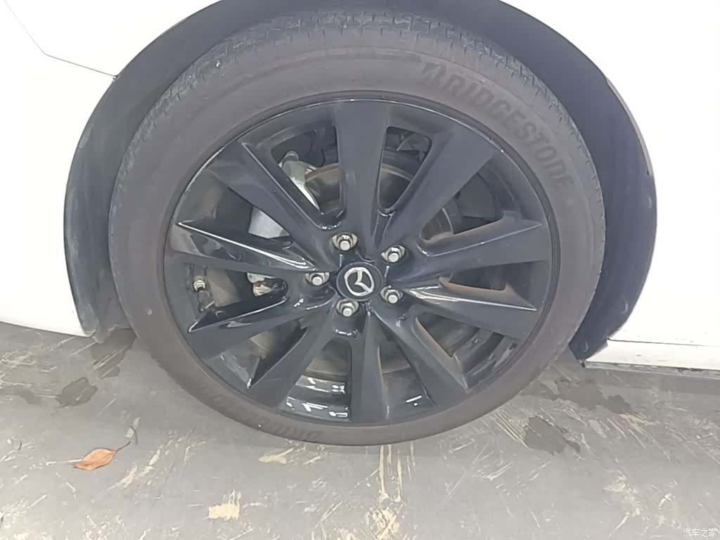 Mazda Mazda3, 2024 23