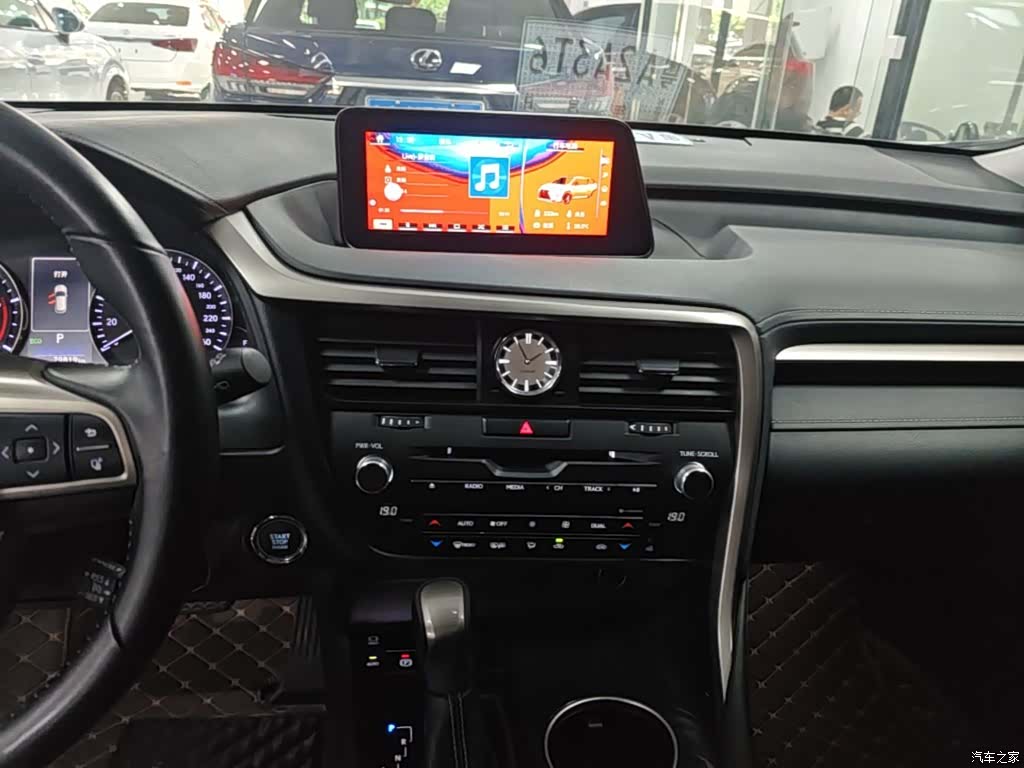 Lexus RX, 2018 13