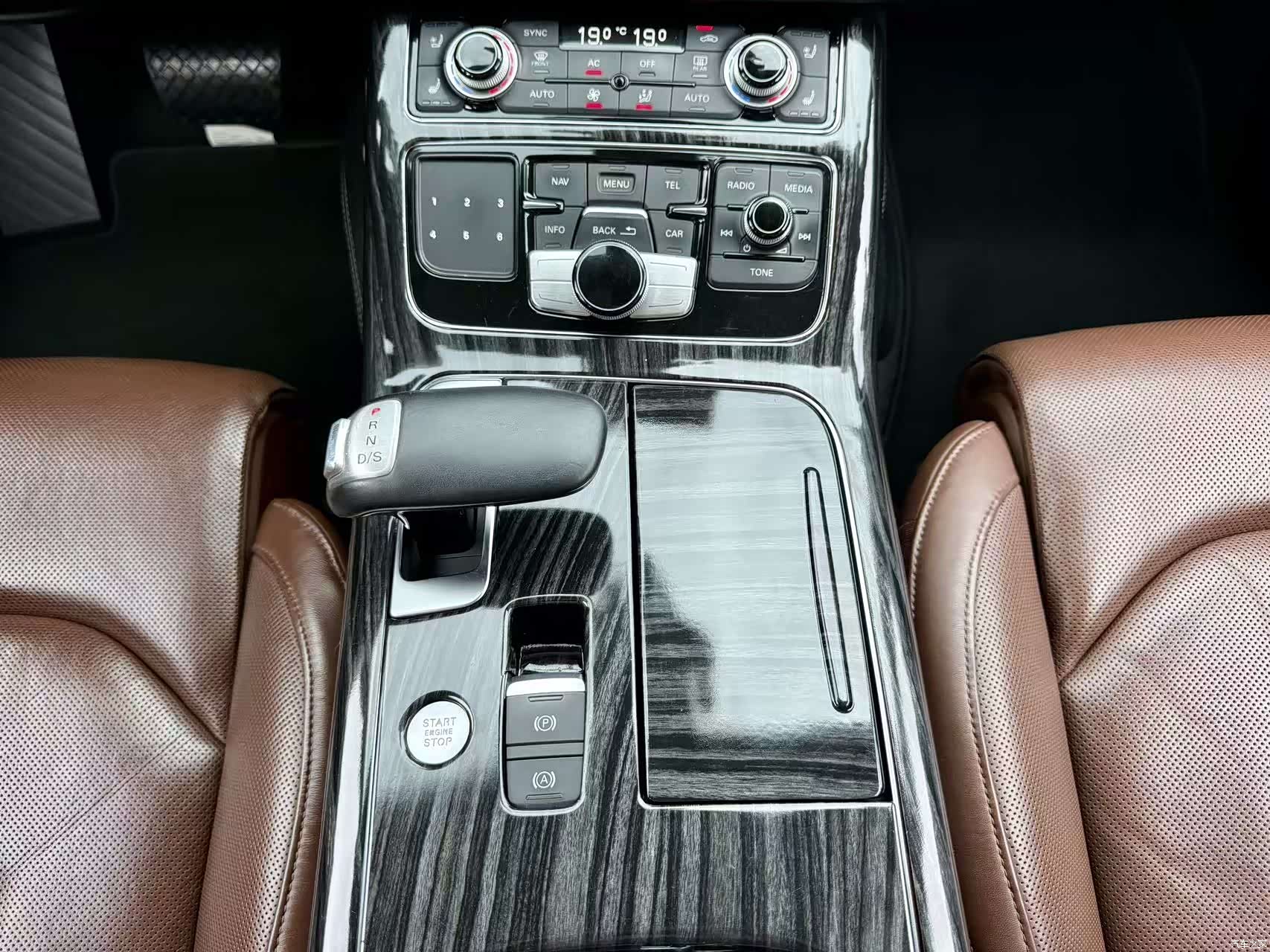 Audi A8L, 2013 13