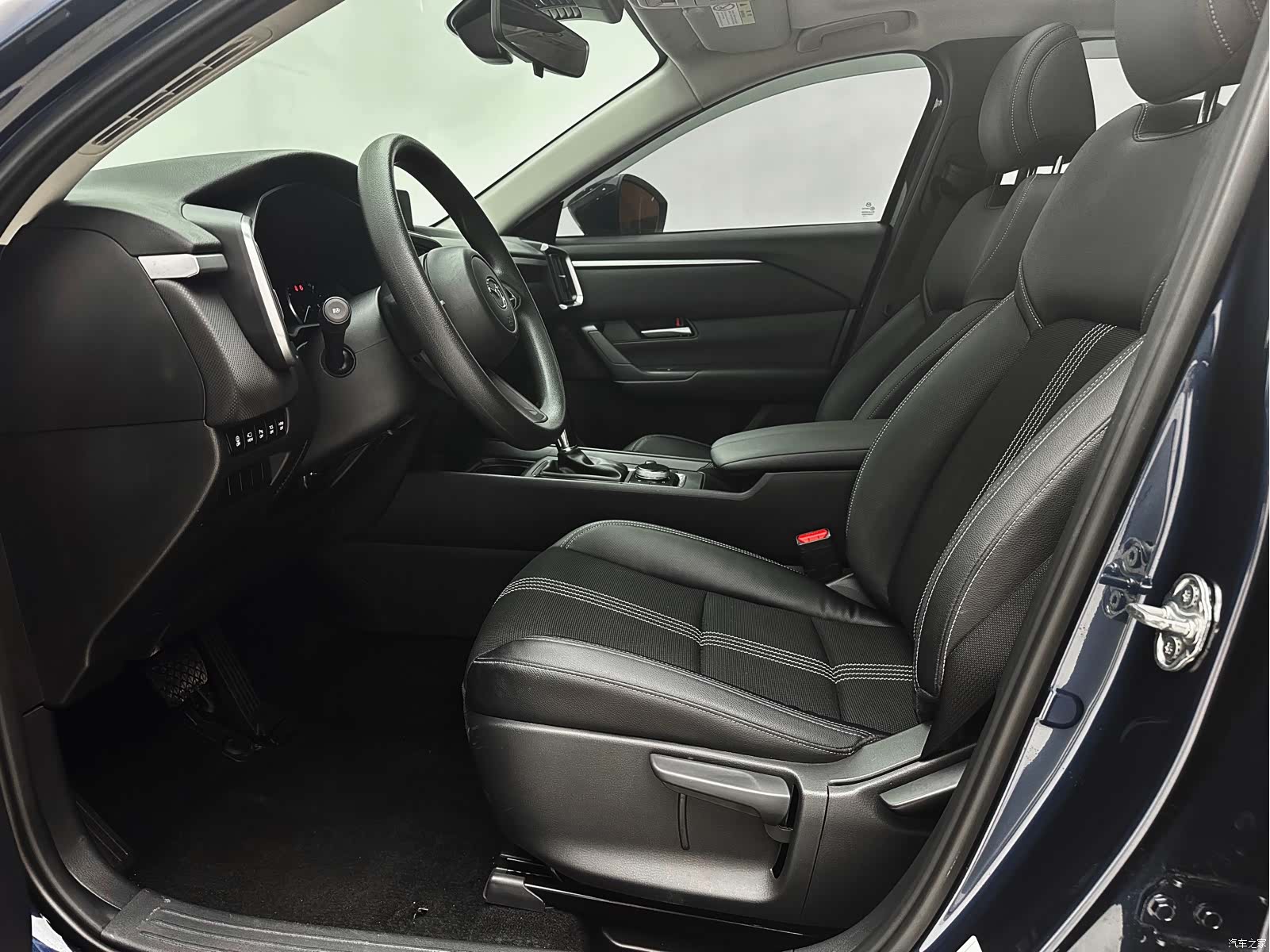 Mazda CX-50, 2023 11