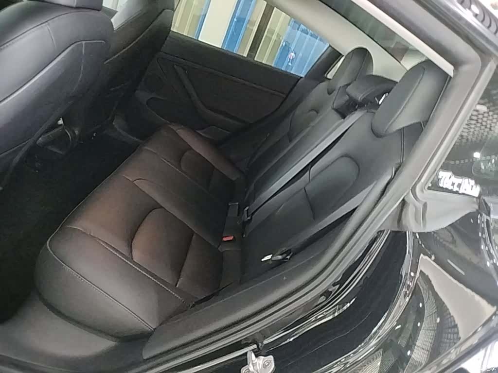 Tesla Model 3, 2022 17