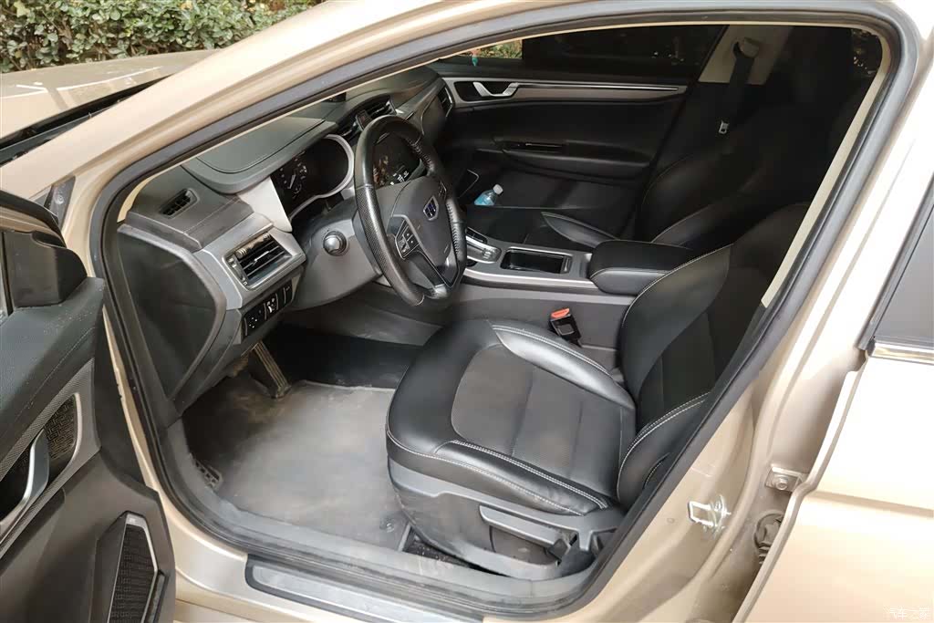 Geely Emgrand, 2018 9