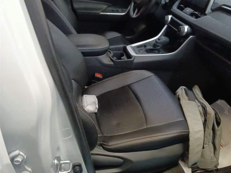 Toyota RAV4 Rongfang