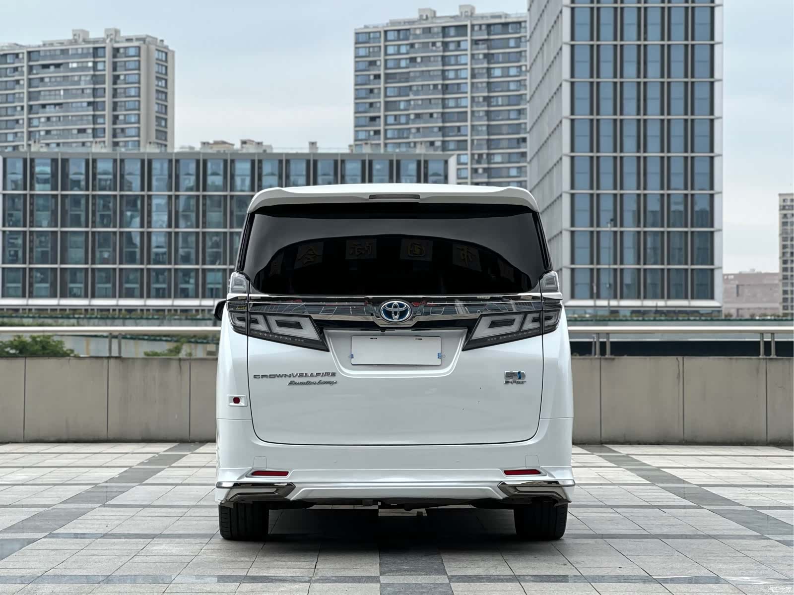 Toyota Vellfire, 2020 6