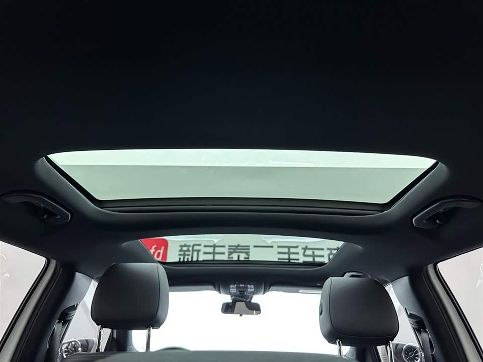 Mercedes-Benz GLB Mercedes-Benz GLB