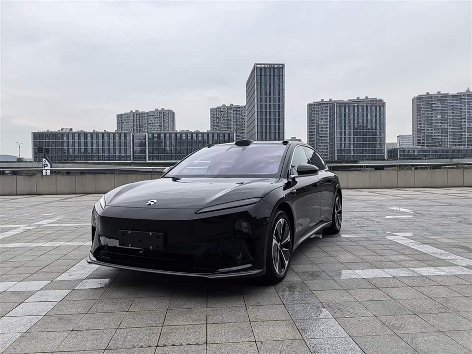 NIO ET5T