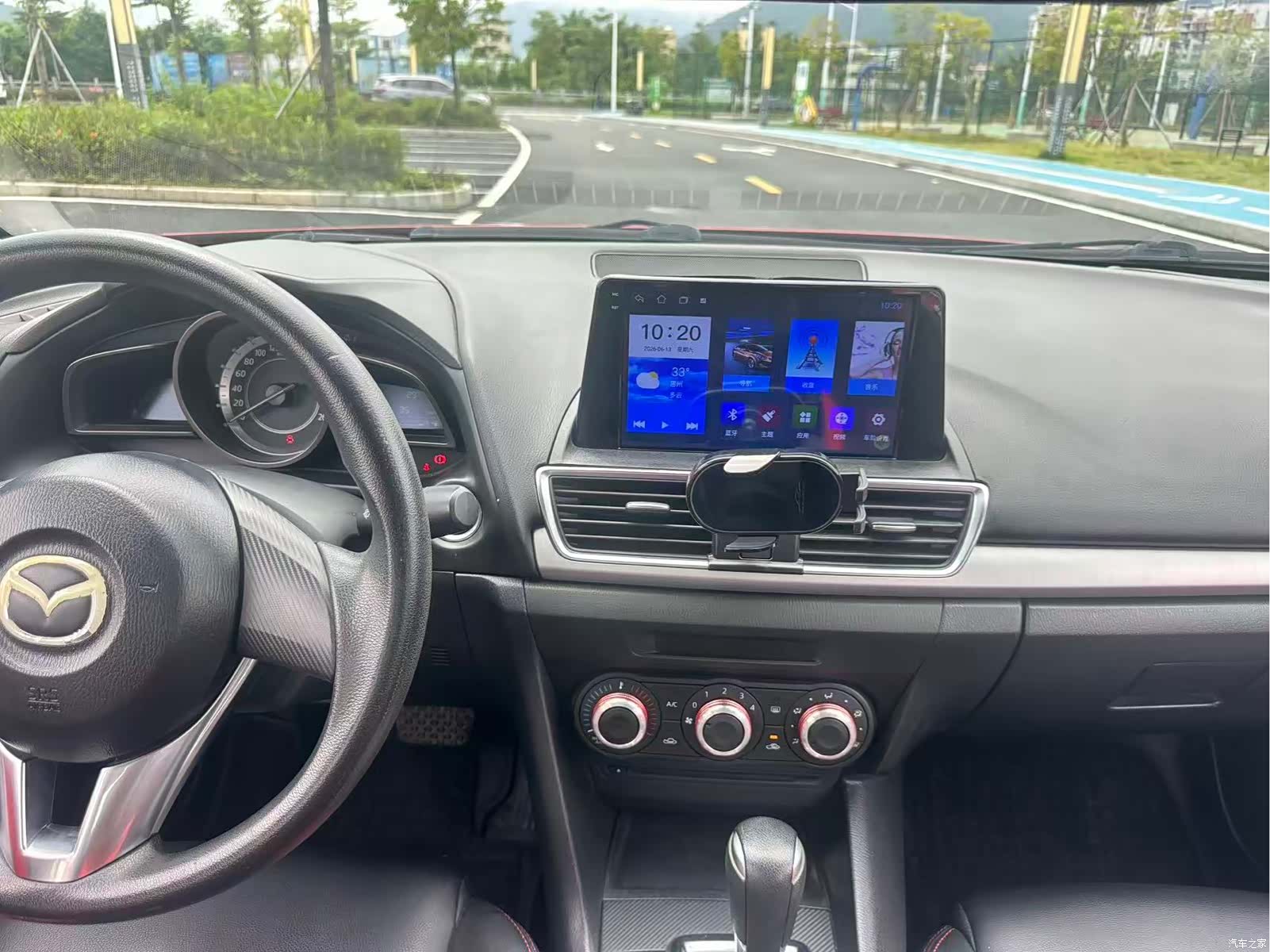 Mazda Mazda3, 2016 14