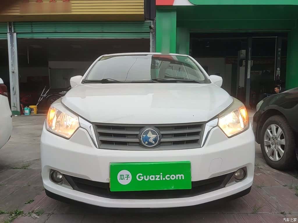 Nissan D50, 2015 3
