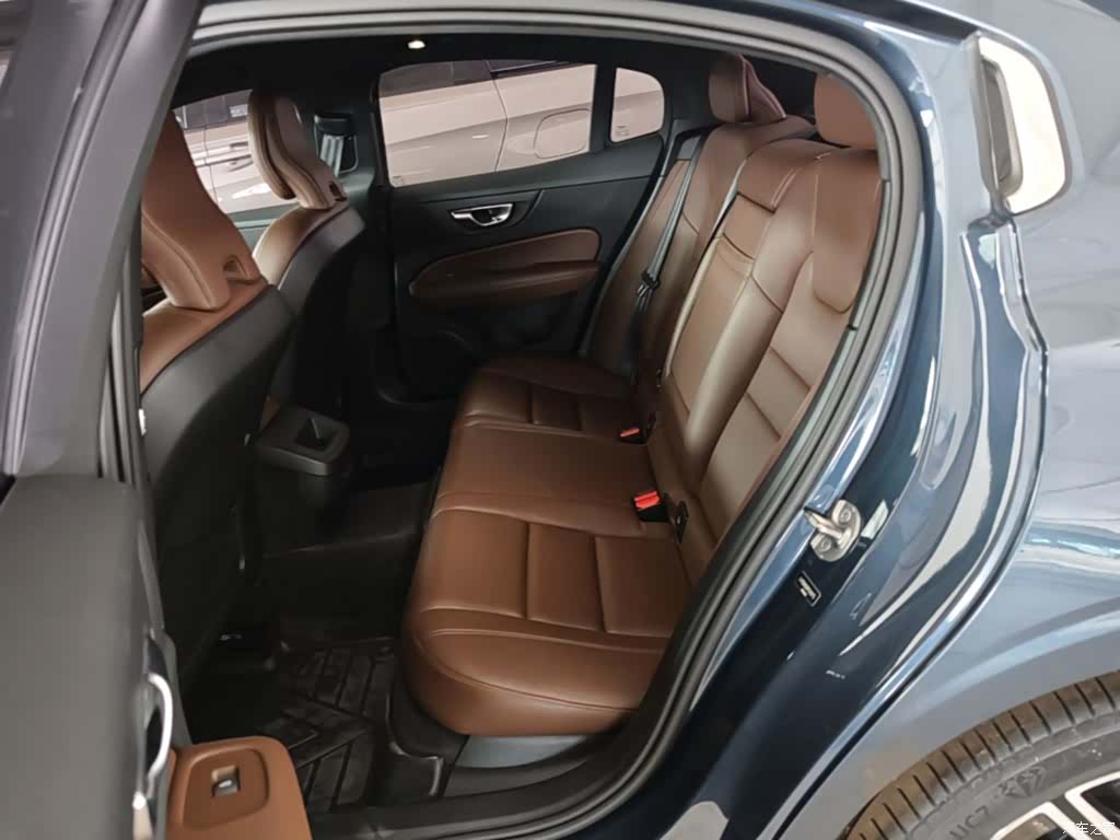Volvo S60, 2023 17
