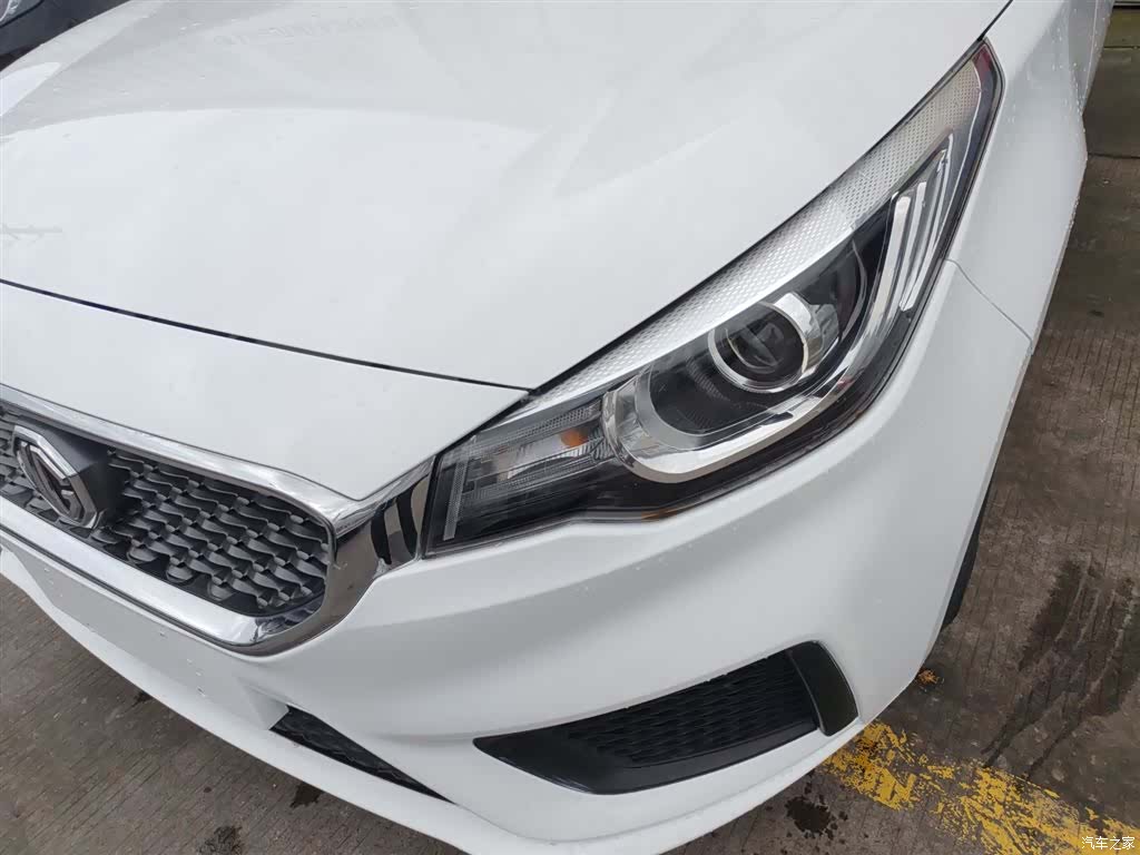 MG 3, 2018 24