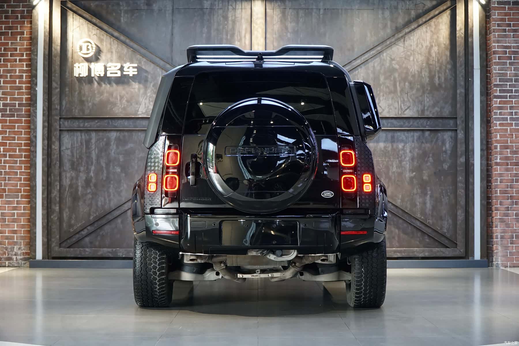 Land Rover Defender, 2022 все фото