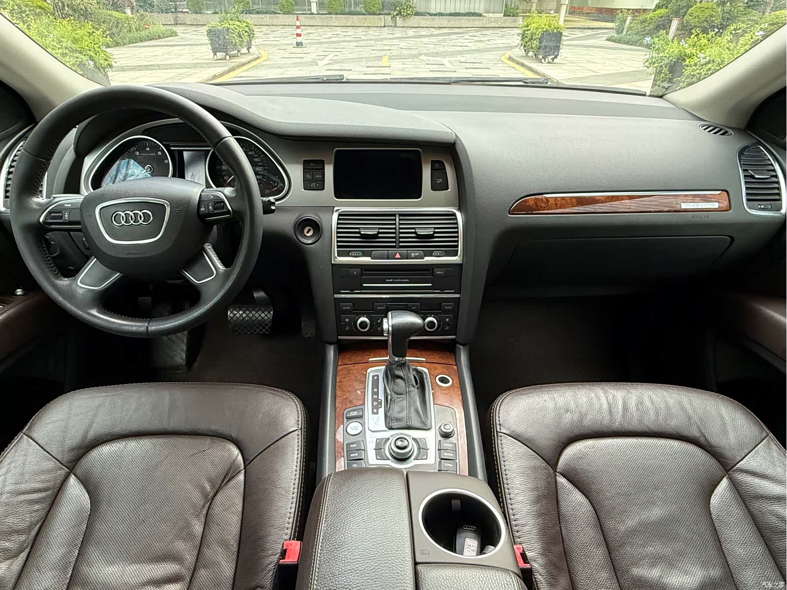 Audi Q7, 2013 9