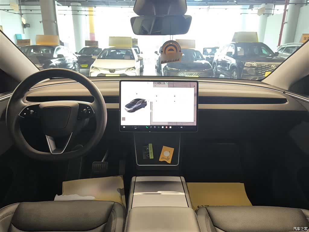 Tesla Model Y, 2025 6