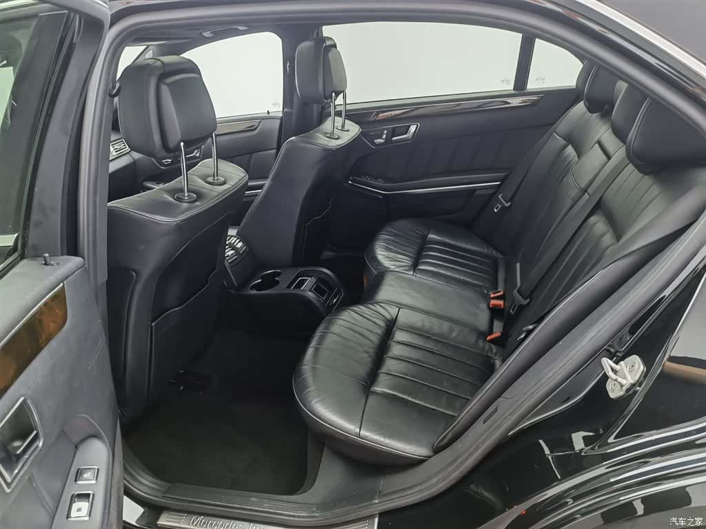 Mercedes-Benz E-Class, 2015 15