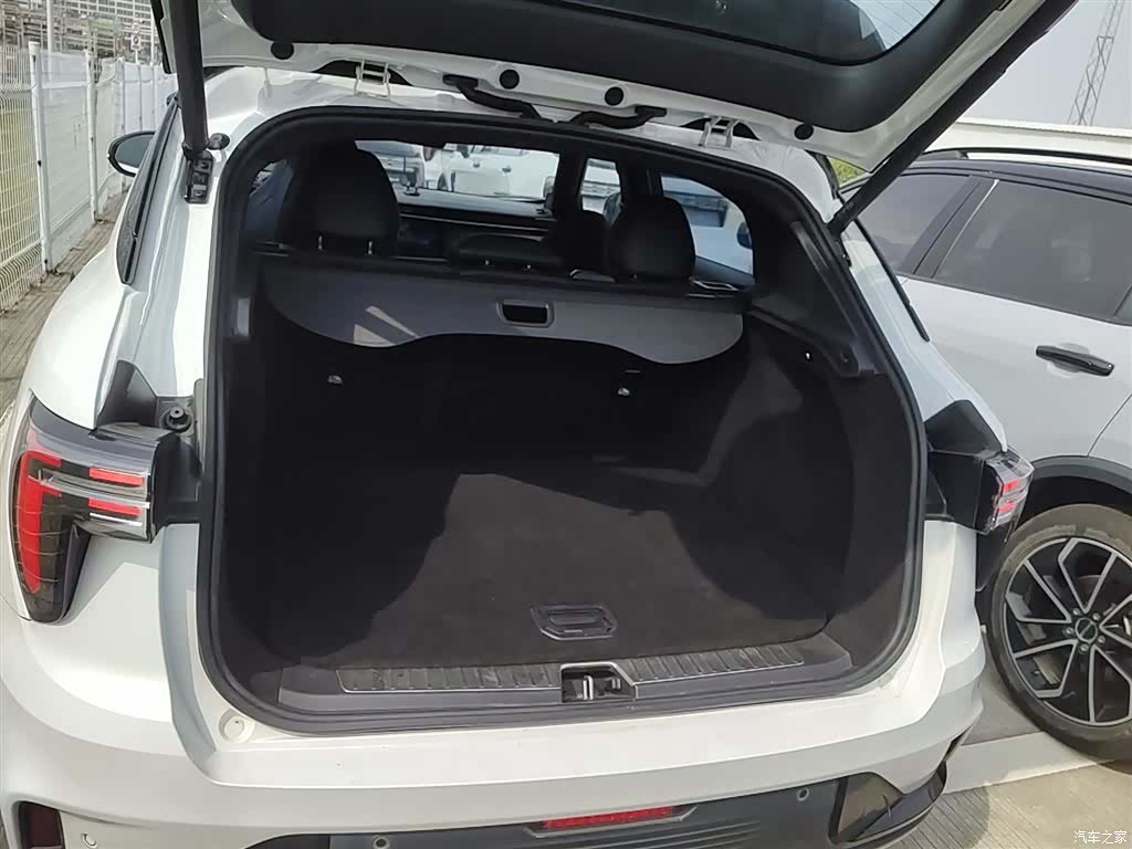 Lynk & Co 01, 2023 15