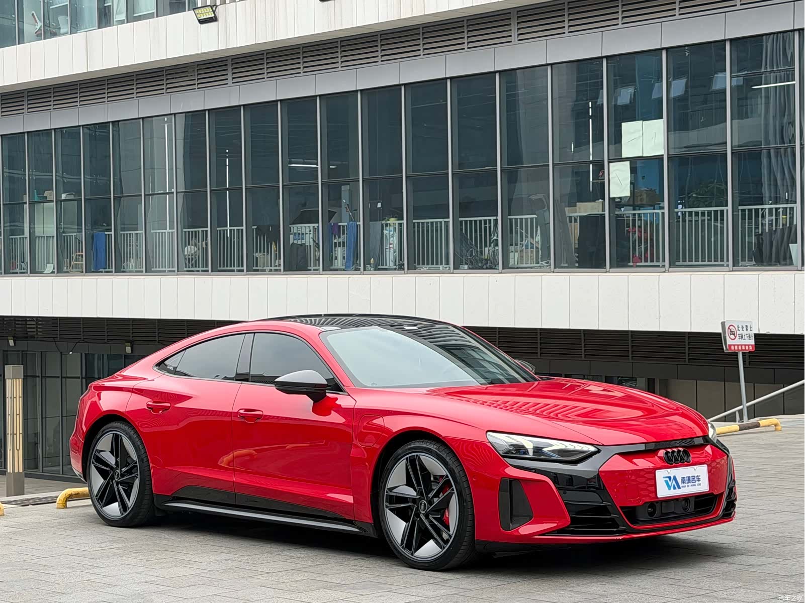 Audi e-tron, 2024 3