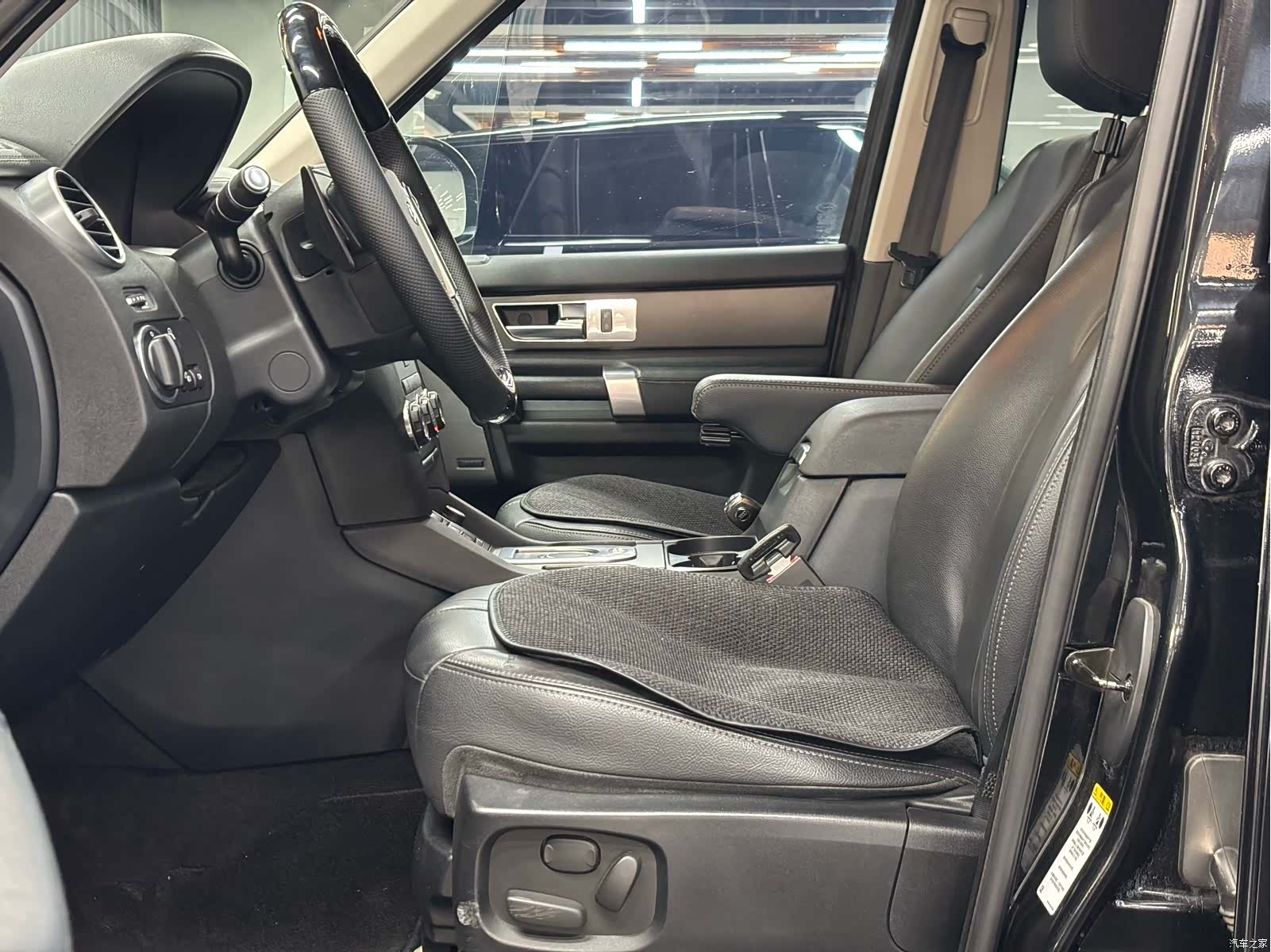Land Rover Discovery, 2017 все фото