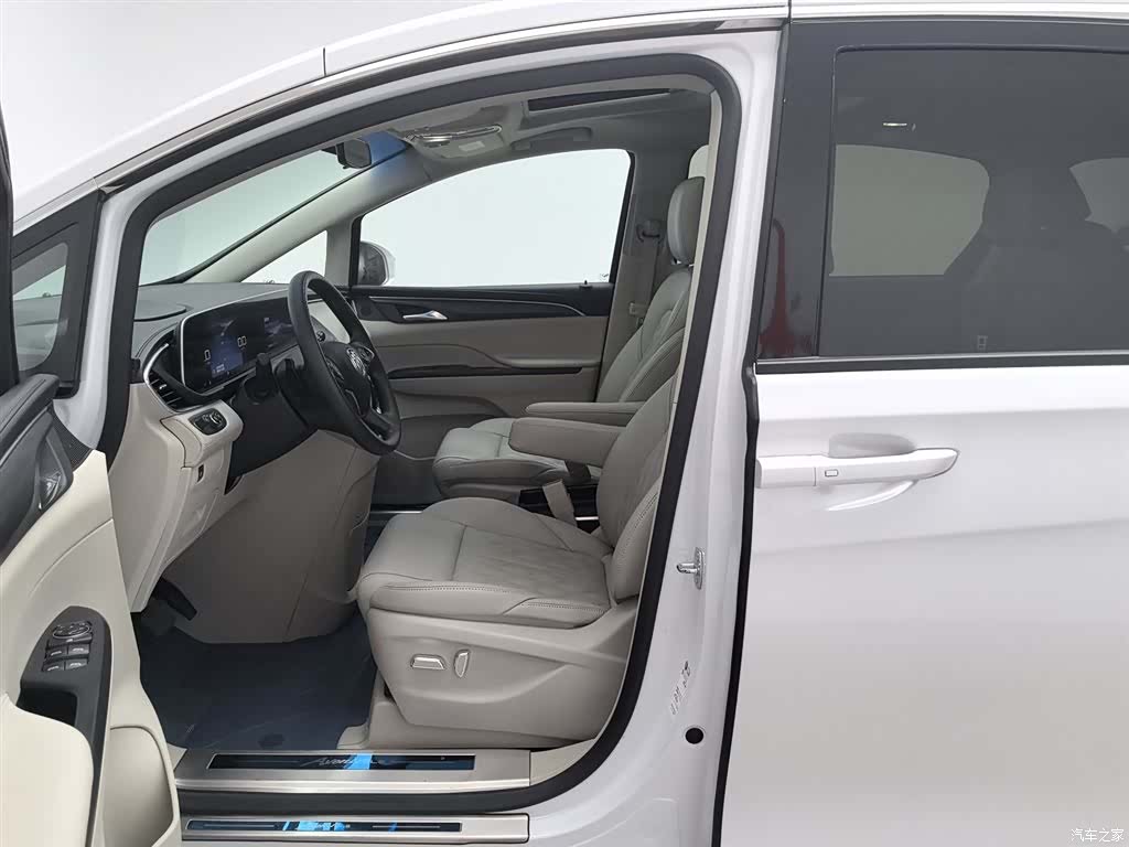 Buick GL8, 2023 10
