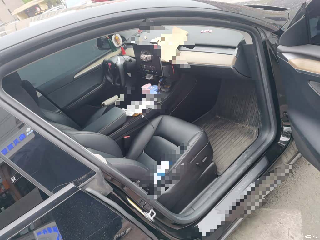 Tesla Model Y, 2023 20