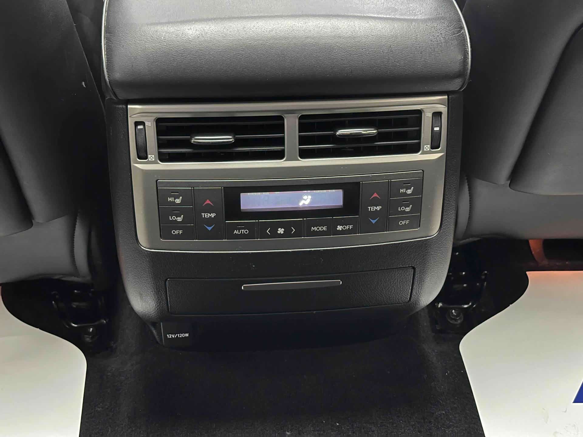 Lexus LX, 2014 12
