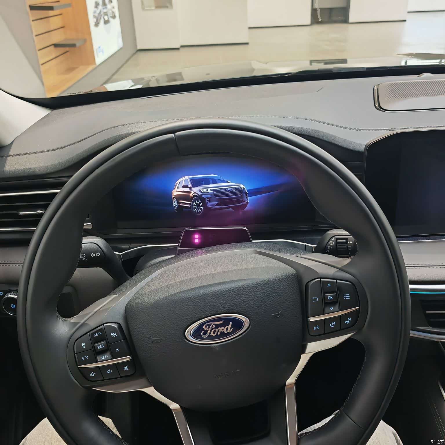 Ford Explorer, 2025 12