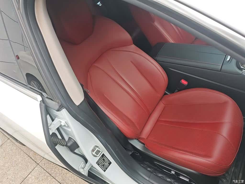Xpeng P7, 2022 25