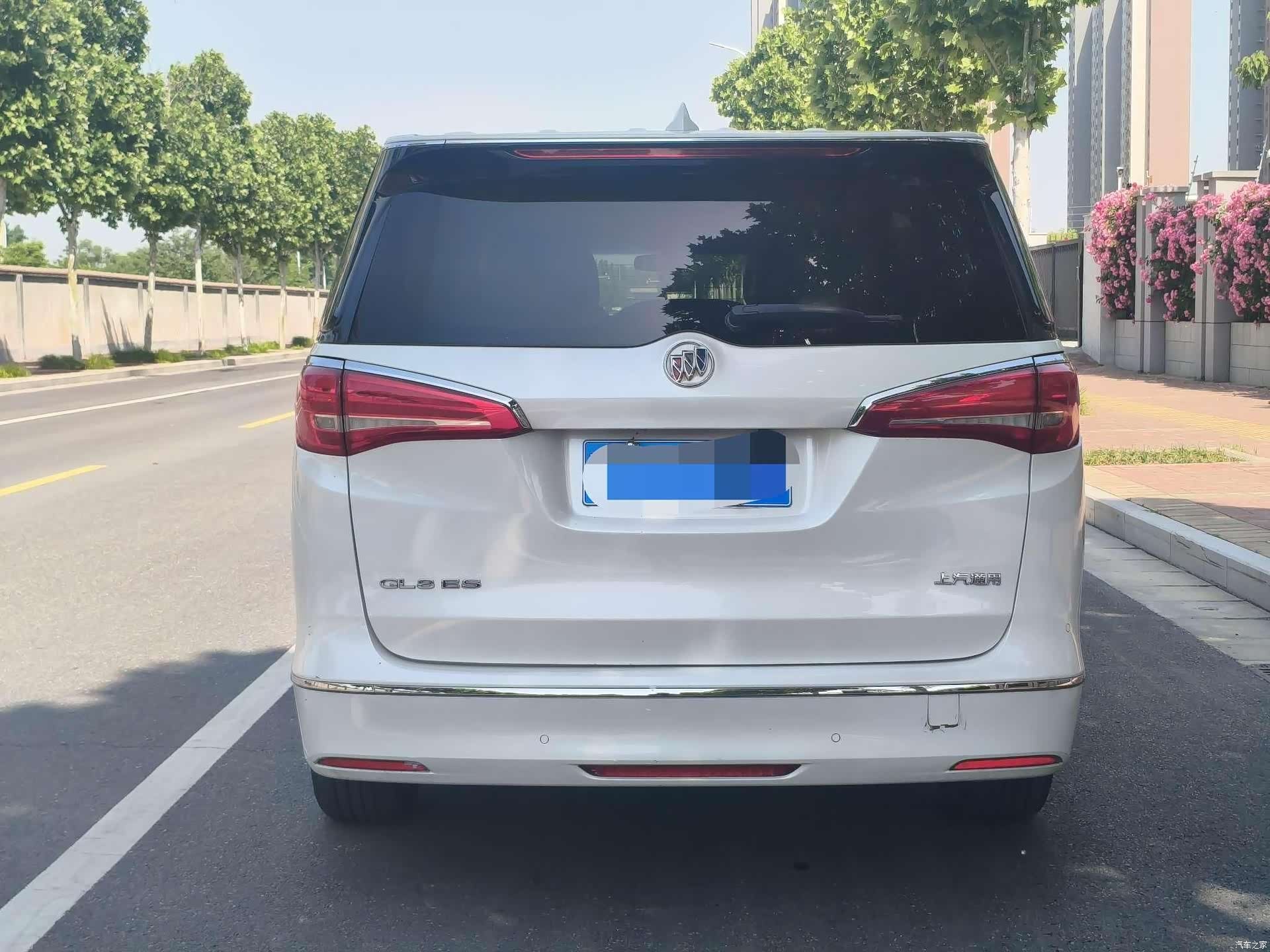 Buick GL8, 2018 17