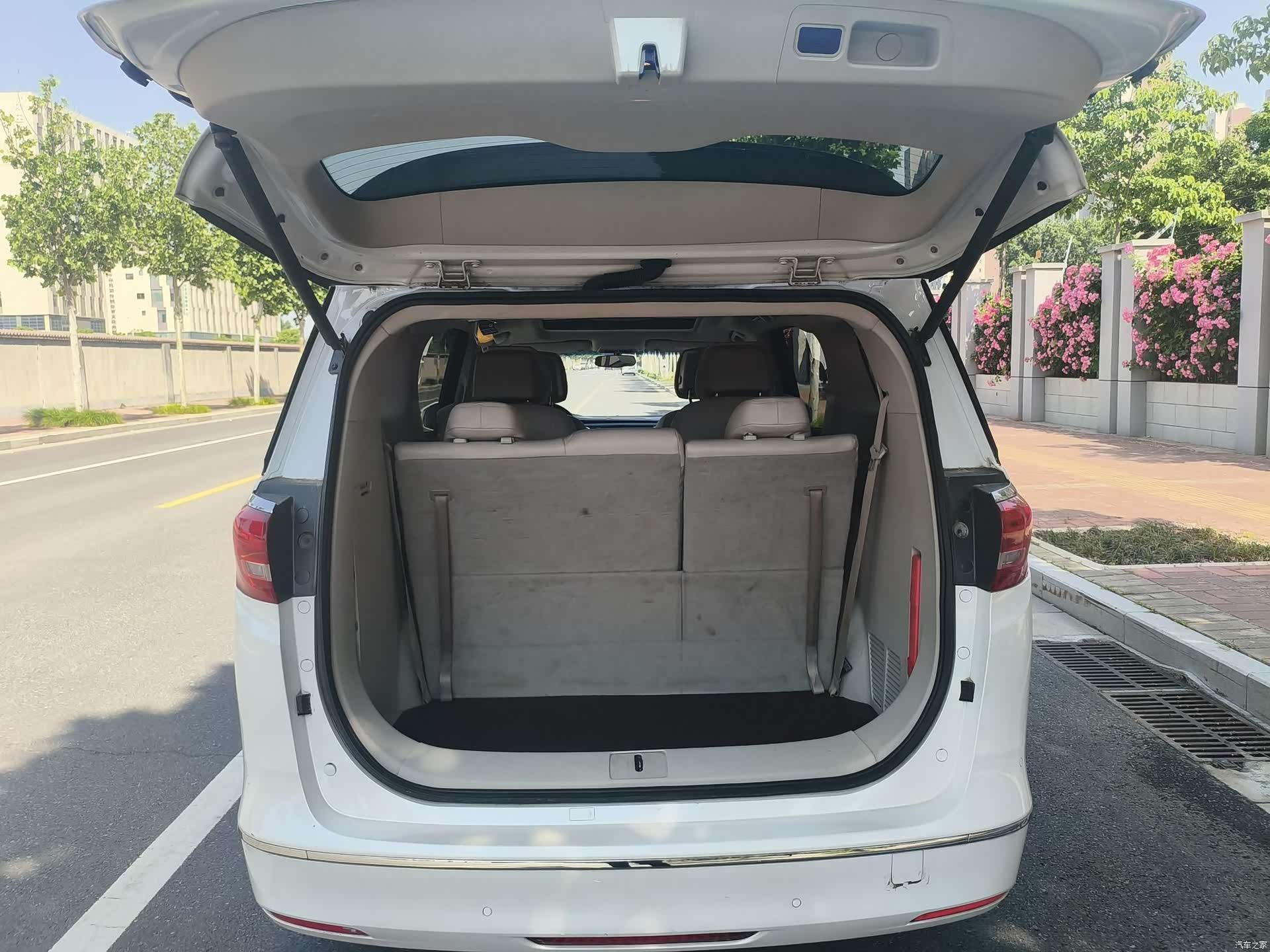 Buick GL8, 2018 10