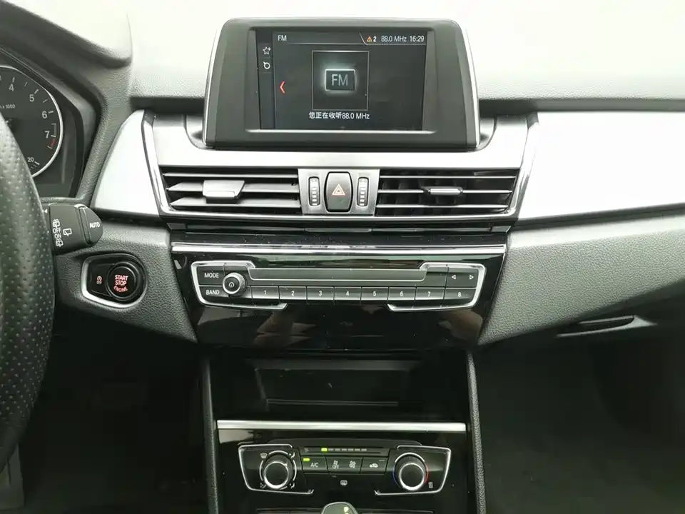 BMW 2 series station wagon