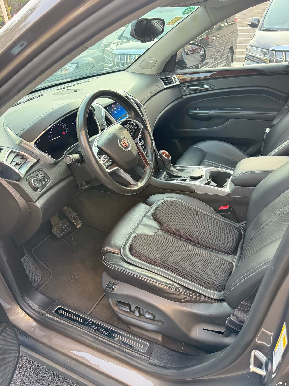 Cadillac SRX, 2015 7