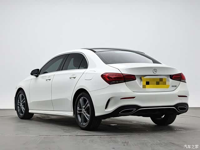 Mercedes-Benz A-Class, 2022 4