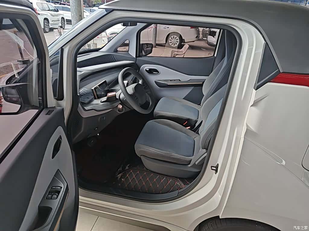 Wuling E200, 2020 17