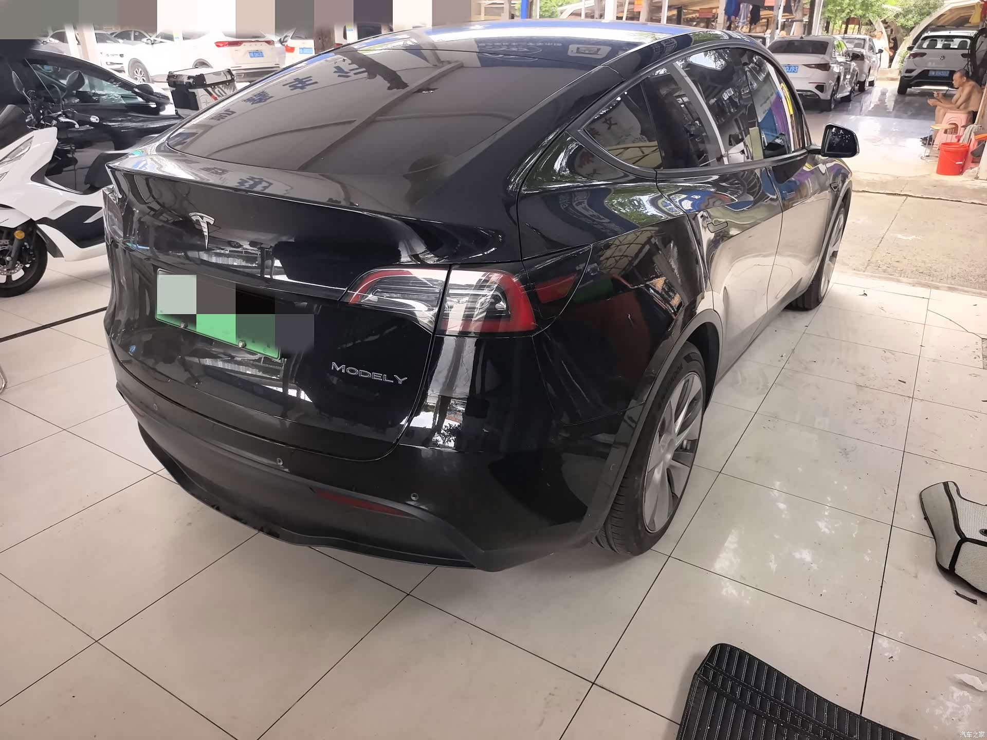 Tesla Model Y, 2021 18