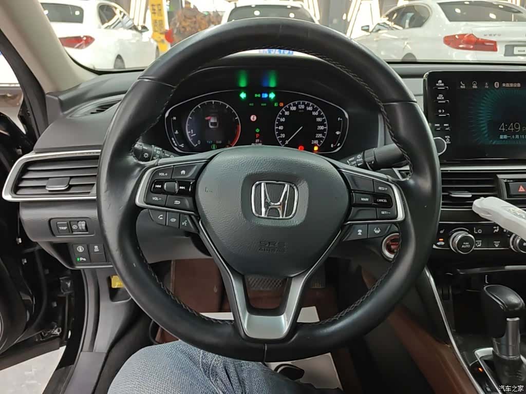 Honda Accord, 2018 11