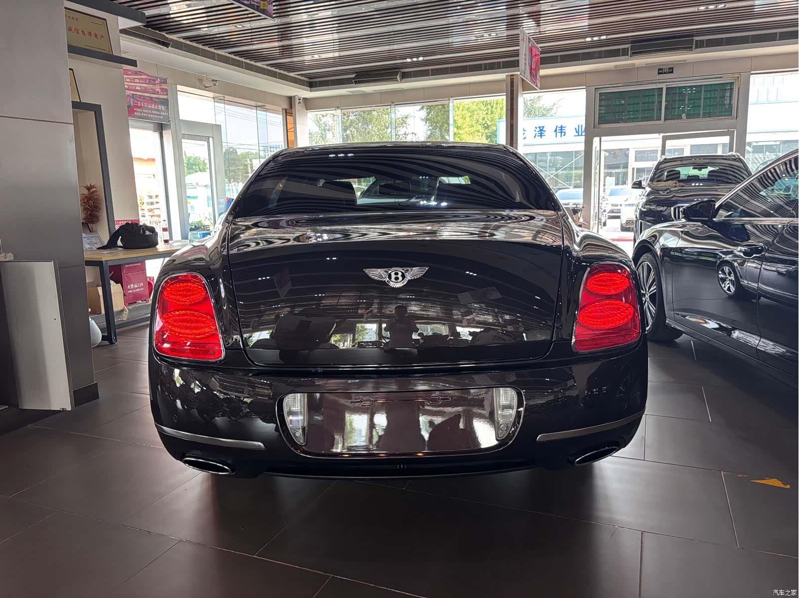 Bentley Flying Spur, 2010 15