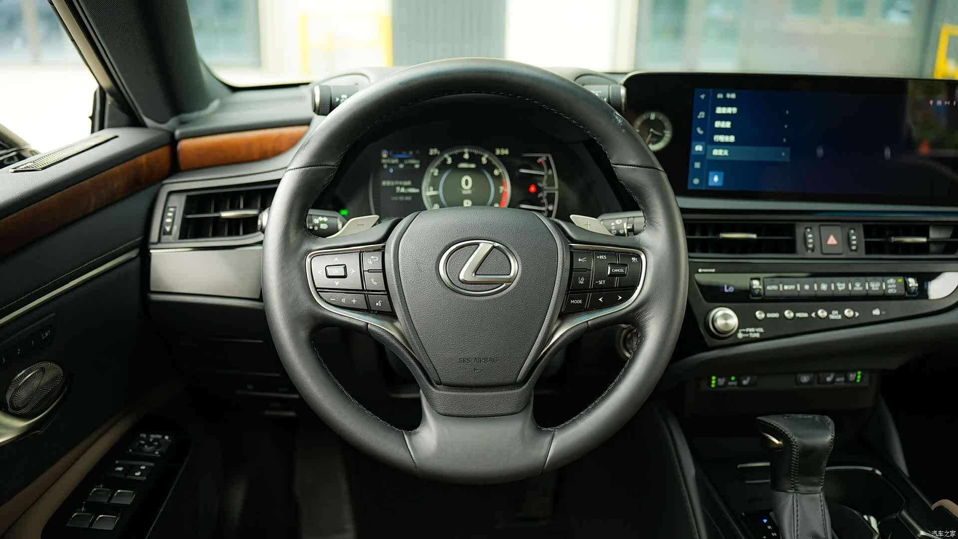 Lexus ES, 2024 19