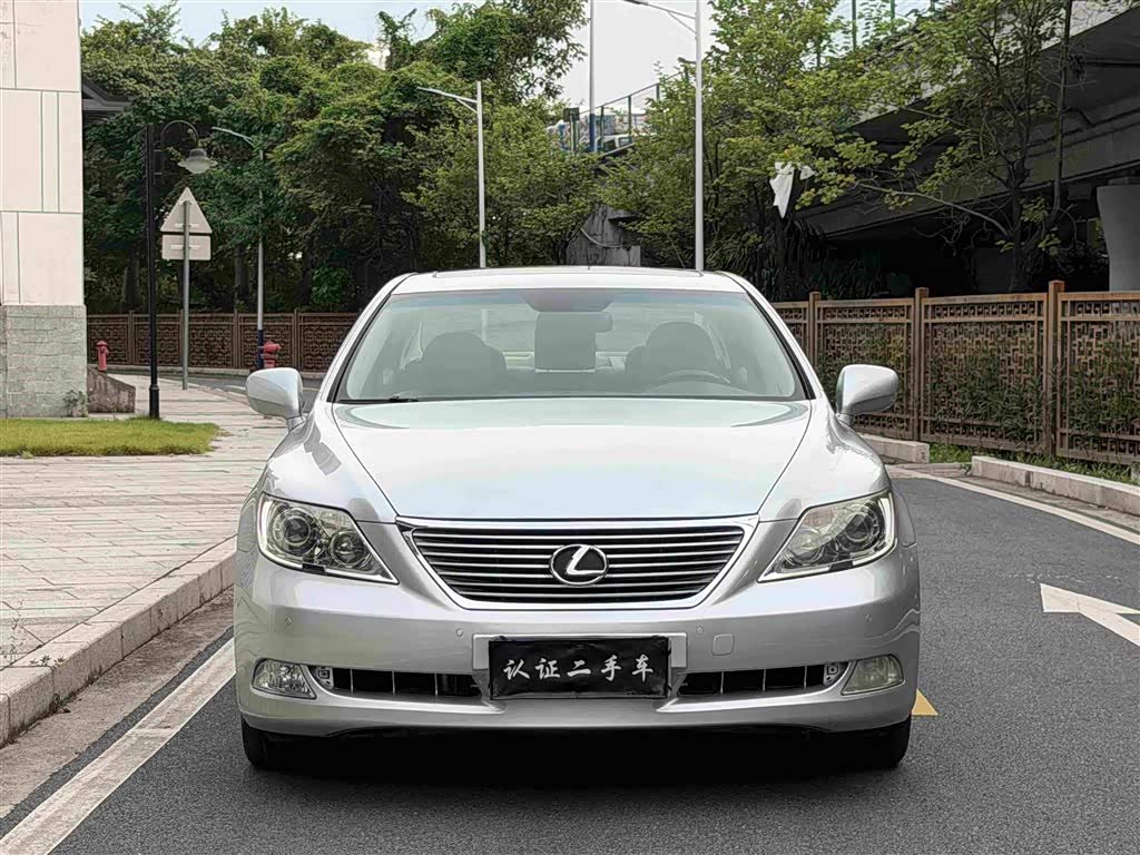Lexus LS 2006 460L