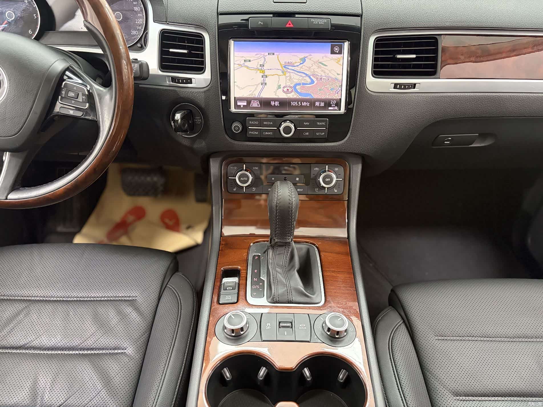 Volkswagen Touareg, 2015 15