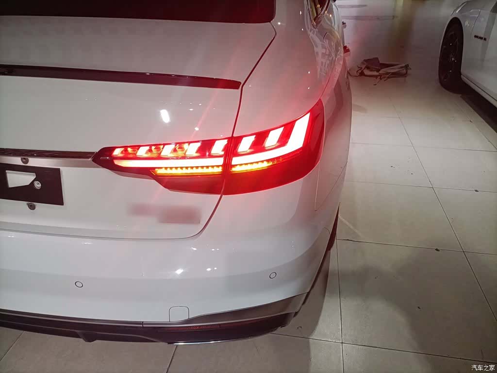 Audi A4L, 2020 24